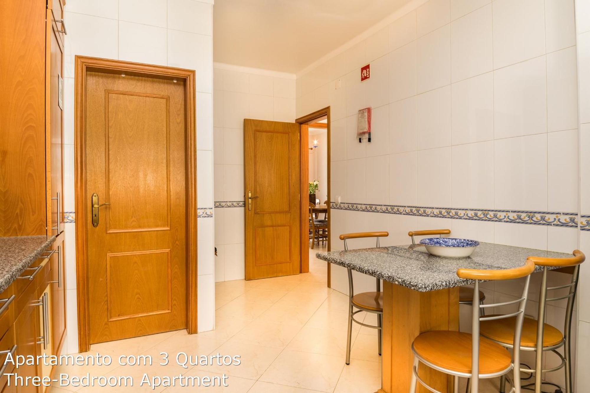 Akisol Albufeira Sunny Apartment ออยุส ดิ อากวา ภายนอก รูปภาพ