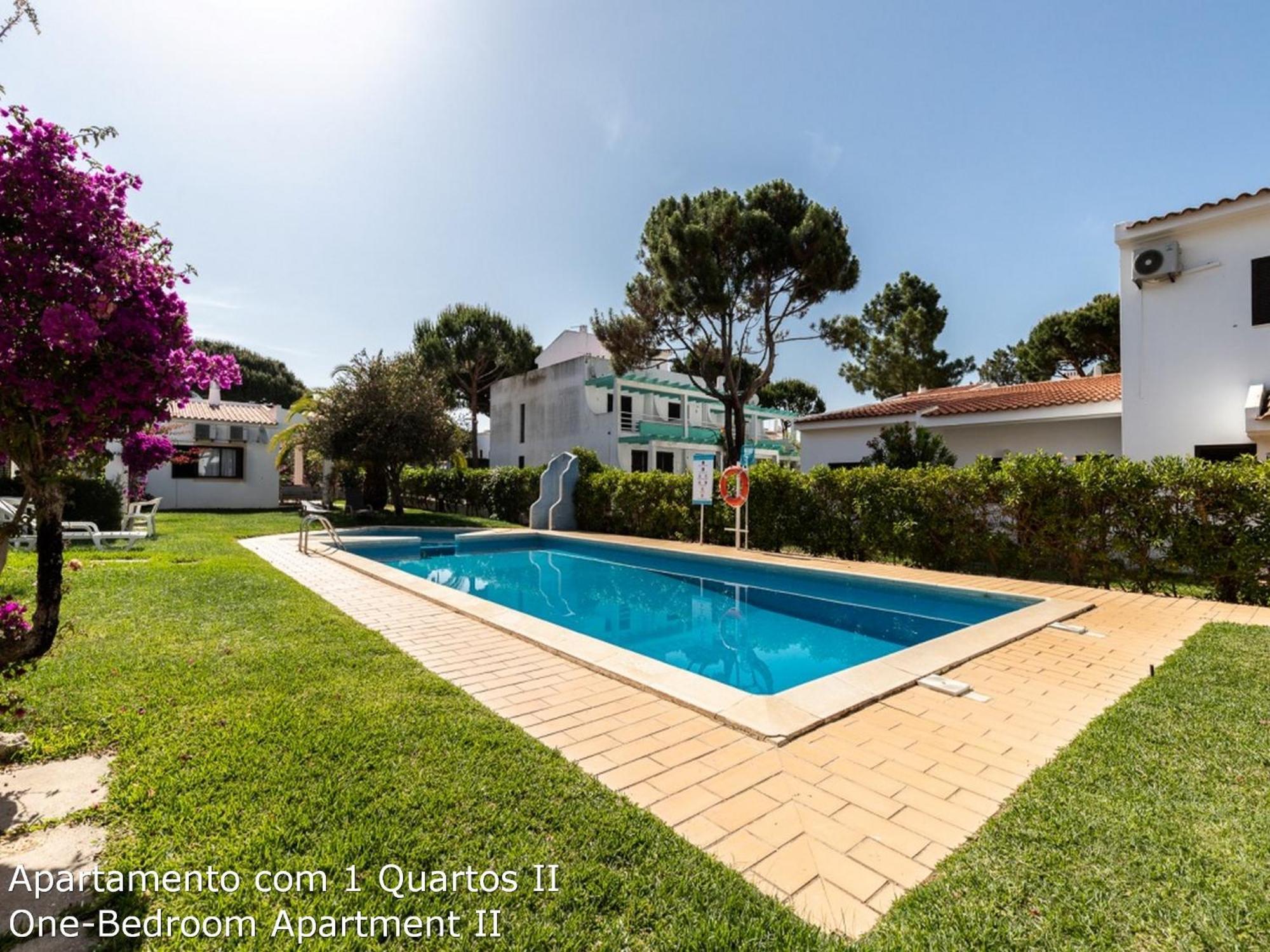 Akisol Albufeira Sunny Apartment ออยุส ดิ อากวา ภายนอก รูปภาพ